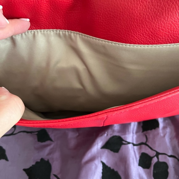 Isaac Mizrahi Red Bag with gold accents - Picture 2 of 16